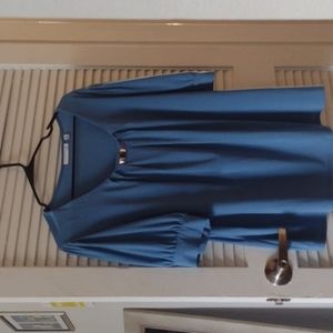 Women's Notations 2X top